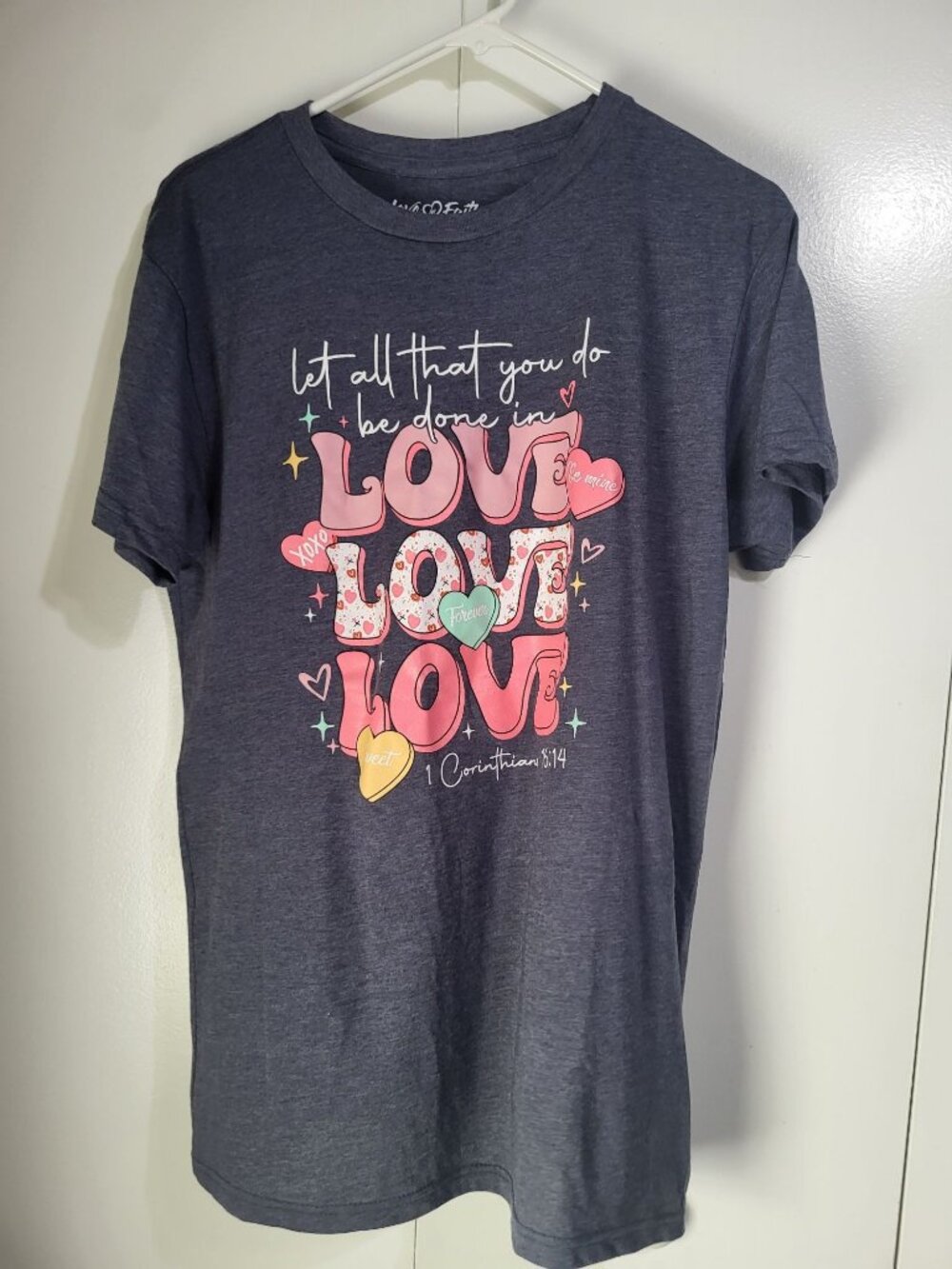 Love in Faith Womens LG Graphic T Shirt 1 Corinthians 16:14 valentines
